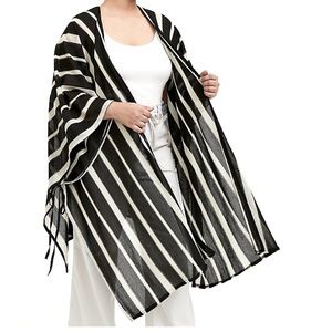 📌Reduced! New Torrid Striped Ruana
